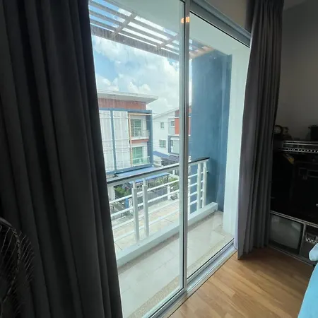 Autta House Apartment Bangkok Exterior photo